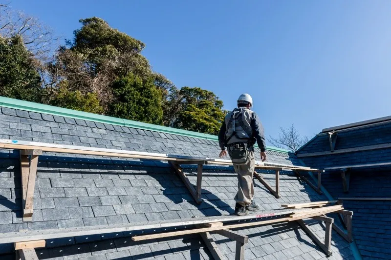 狭い敷地でも安全な足場を実現するために|事前調査から始まる足場工事